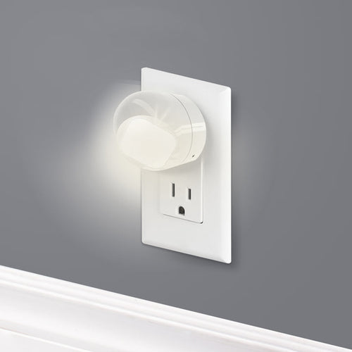 Globe Electric White Automatic Dusk to Dawn 360-Degree Directional LED Night Light